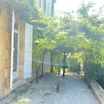 Casa de Férias Les Trois Jardins Avec Wifi Et Parking Gratuit *