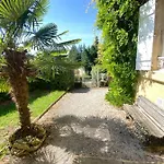 Les Trois Jardins Avec Wifi Et Parking Gratuit Ferienhaus