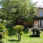 Les Trois Jardins Avec Wifi Et Parking Gratuit Sarlat