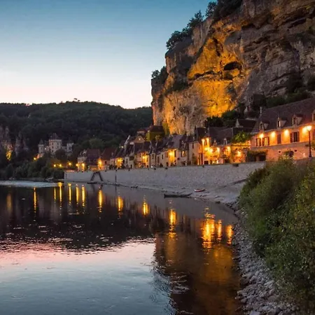 Les Trois Jardins Avec Wifi Et Parking Gratuit Sarlat-la-Canéda