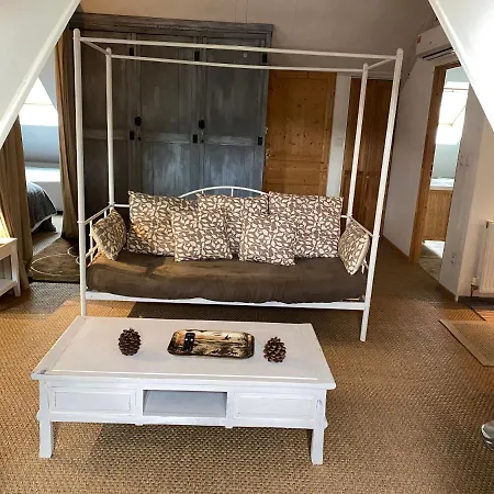 Les Trois Jardins Avec Wifi Et Parking Gratuit Holiday home Sarlat-la-Caneda