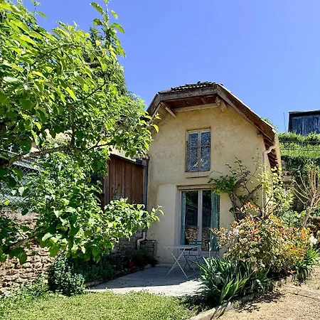 Les Trois Jardins Avec Wifi Et Parking Gratuit Ferienhaus