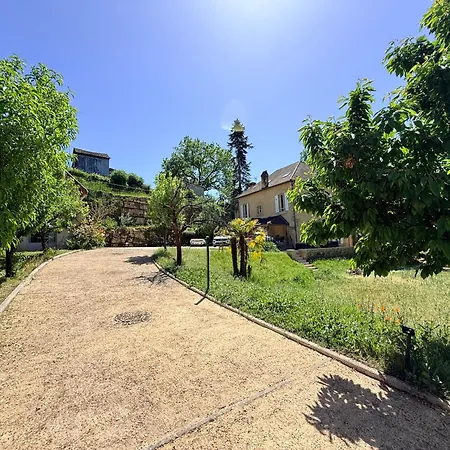 Les Trois Jardins Avec Wifi Et Parking Gratuit Ferienhaus *