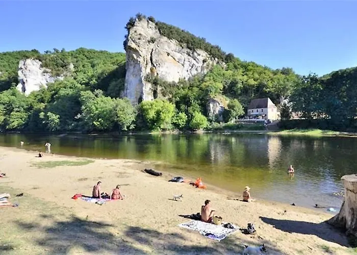 Les Trois Jardins Avec Wifi Et Parking Gratuit Sarlat-la-Canéda