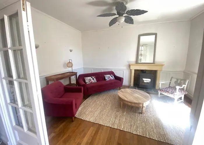 Les Trois Jardins Avec Wifi Et Parking Gratuit