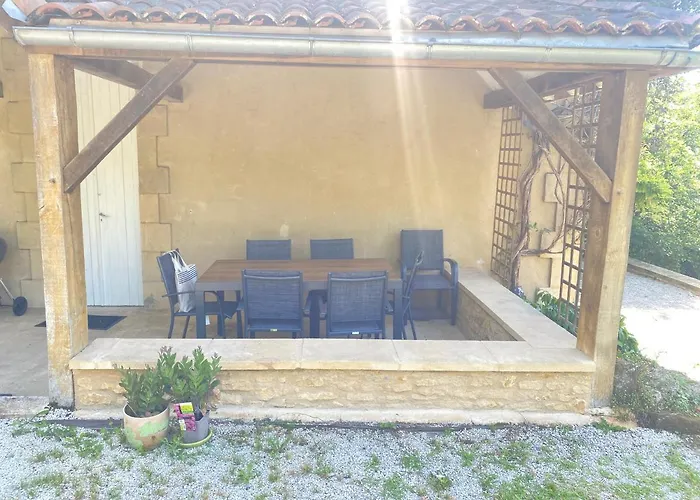 Les Trois Jardins Avec Wifi Et Parking Gratuit Sarlat-la-Canéda