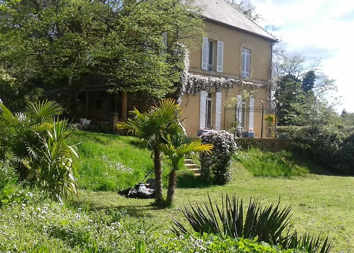 Les Trois Jardins Avec Wifi Et Parking Gratuit Sarlat-la-Canéda